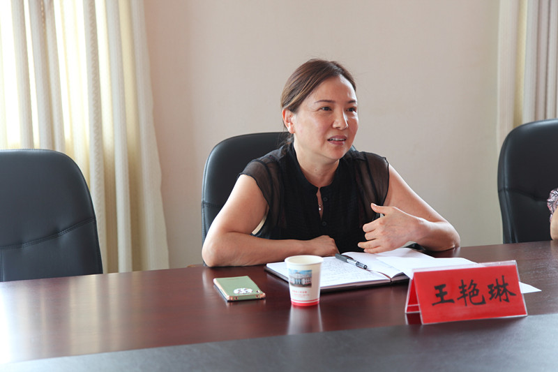 图⑥：王艳丽委员讲话_副本.jpg