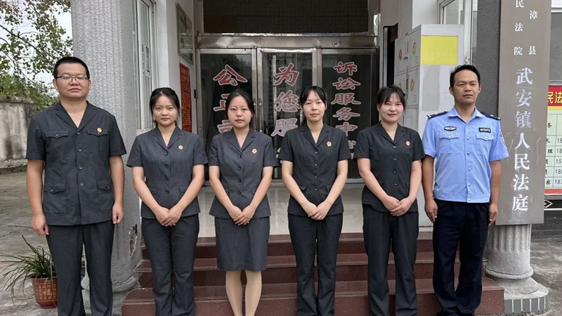 合照_副本.jpg